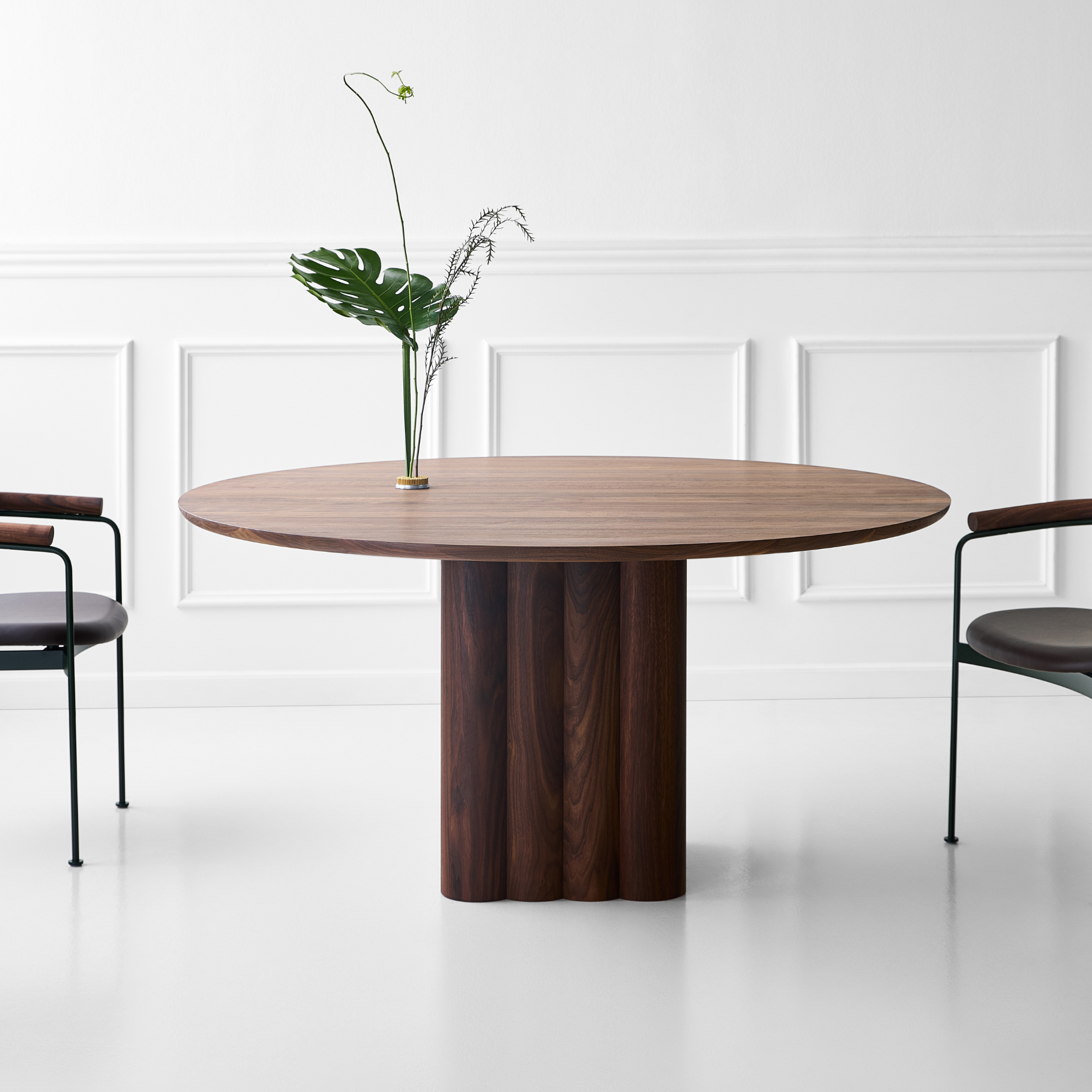 Plush Table Round